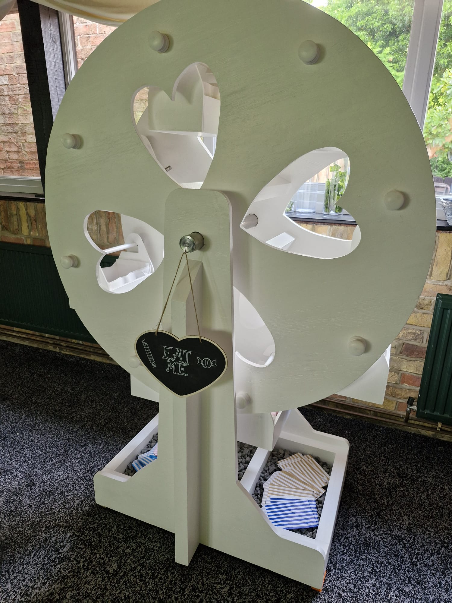 Free standing large sweet/food ferris wheel