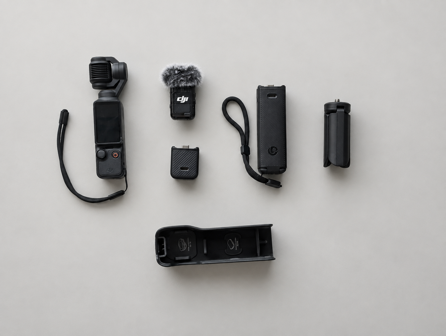 Dji osmo pocket 3 + dji mic, tripod, wide-angle lens & 128gb – north greenwich