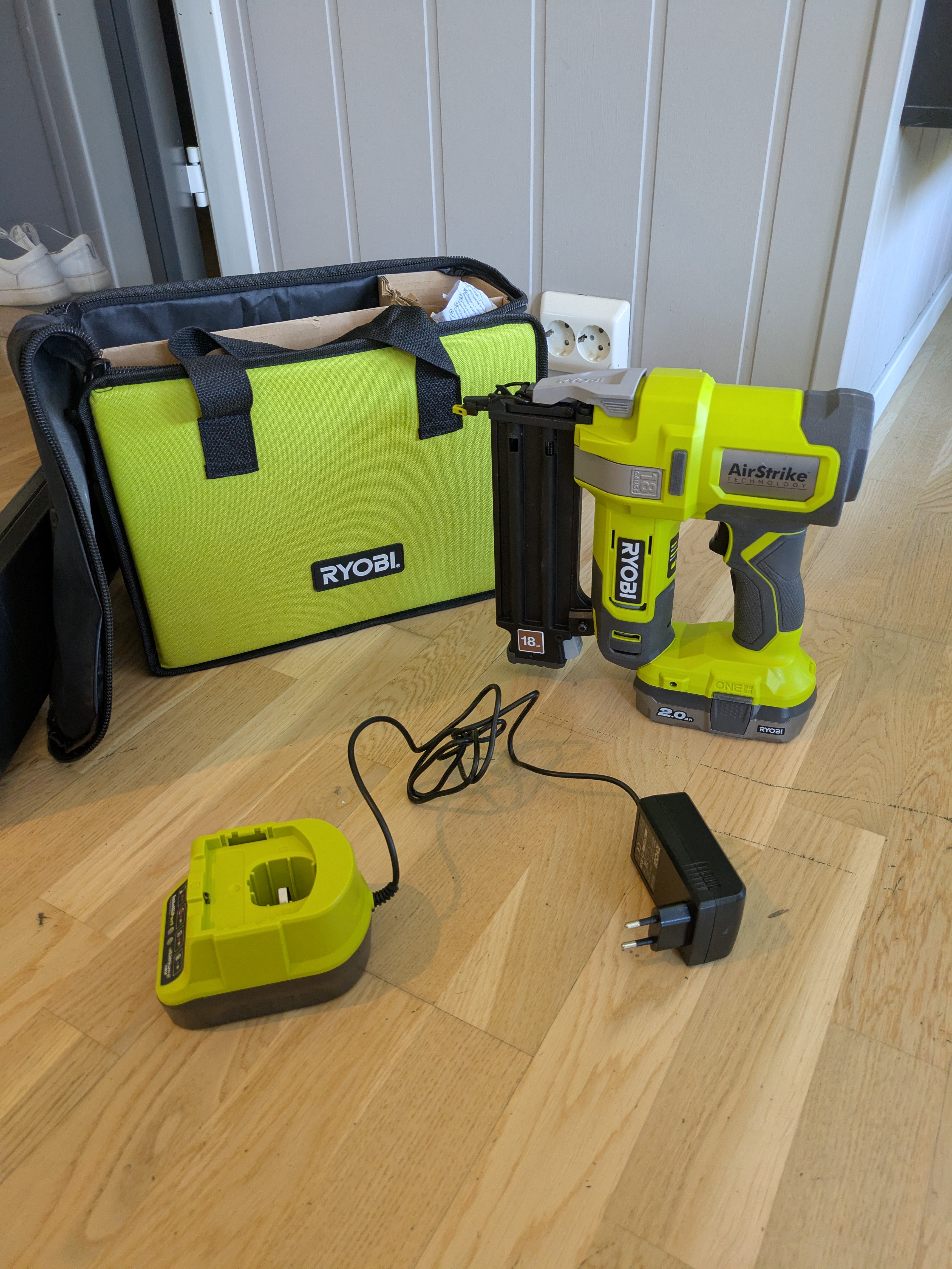 Ryobi r18gn18 dykkertpistol