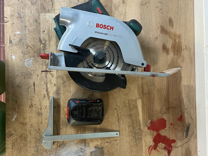 Bosch cirkelsåg universalcirc 18v-53