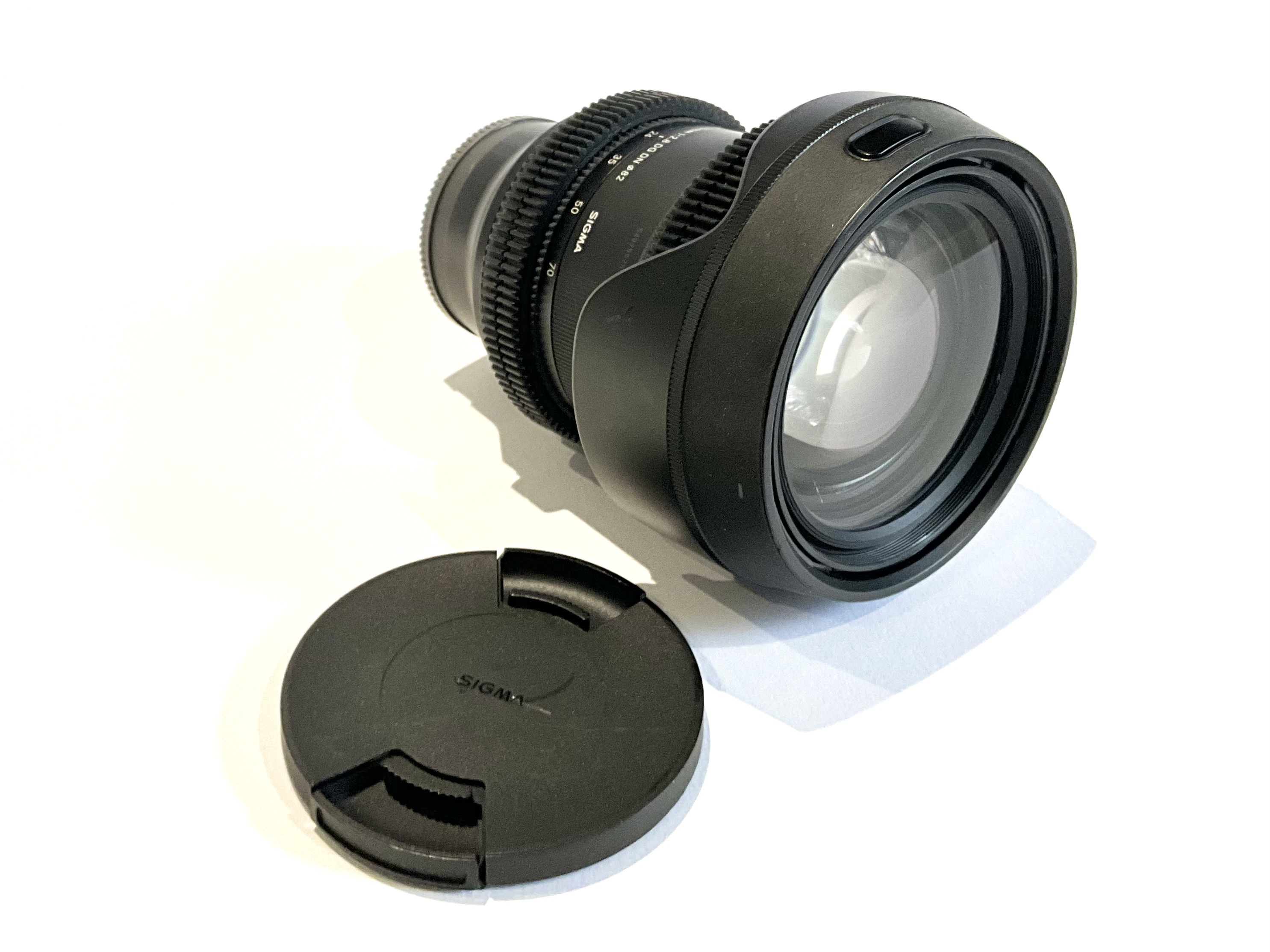 Sigma 24-70mm f2.8 art zoom lens