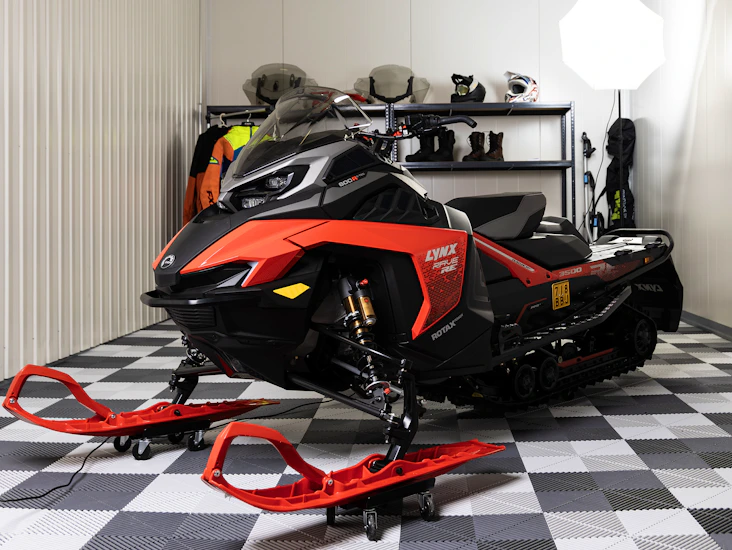 Vuokrataan: lynx rave re 600r e-tec 3500 2025