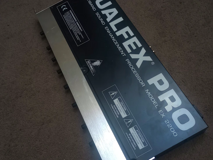 Behringer dualfex pro ex2200 multiband sound enhancement processor