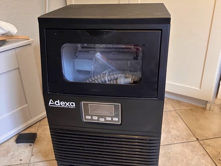 30kg/ dygn - snabb o lätt ismaskin