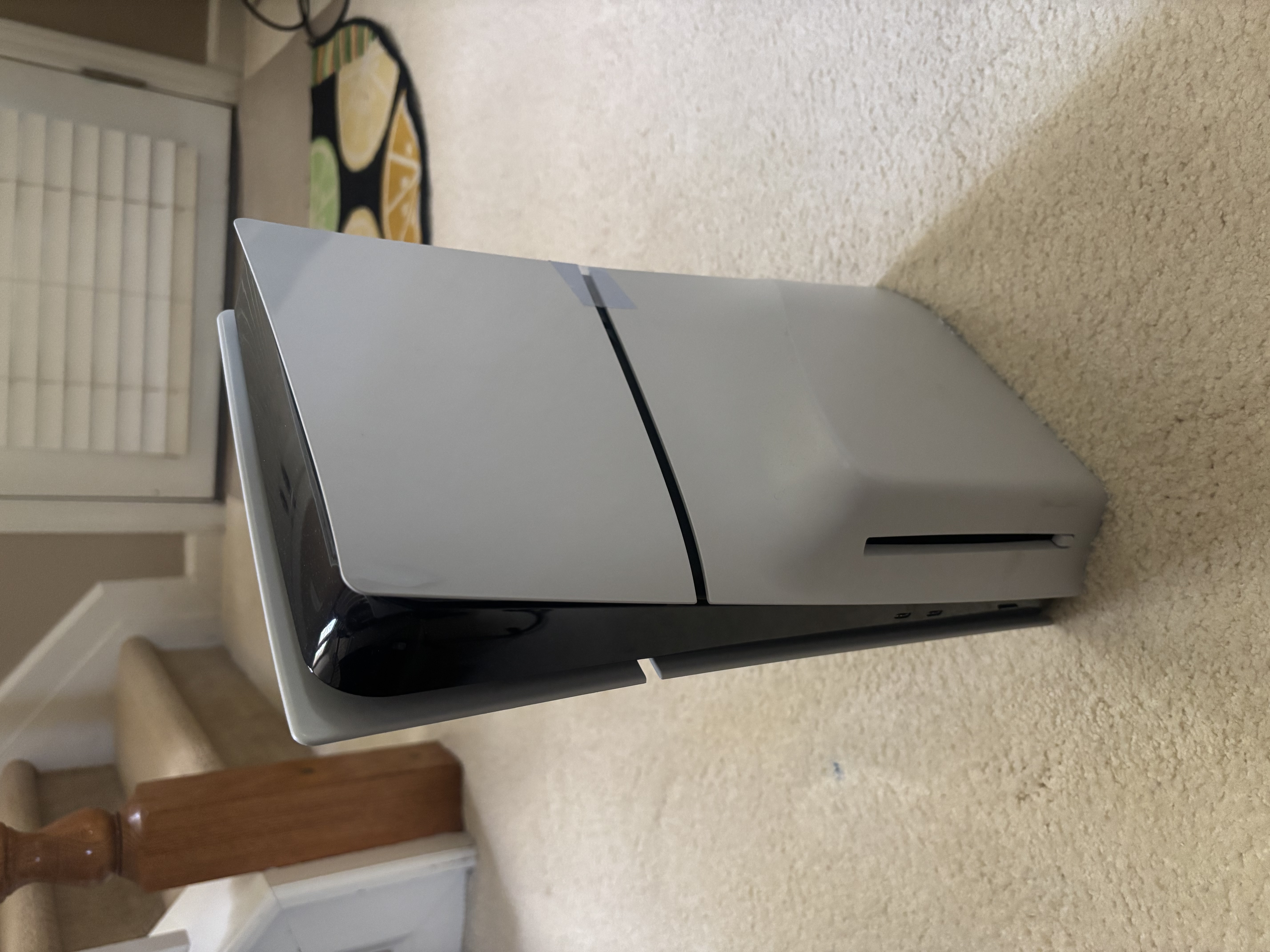 Playstation 5 console [disc/digital edition] — with controller