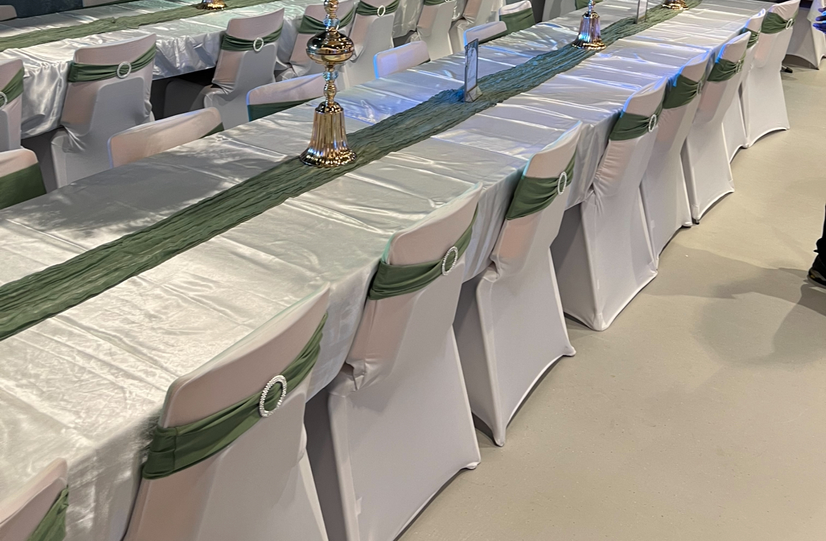 15 kpl kaitaliinoja juhliin (15 pieces table runner)