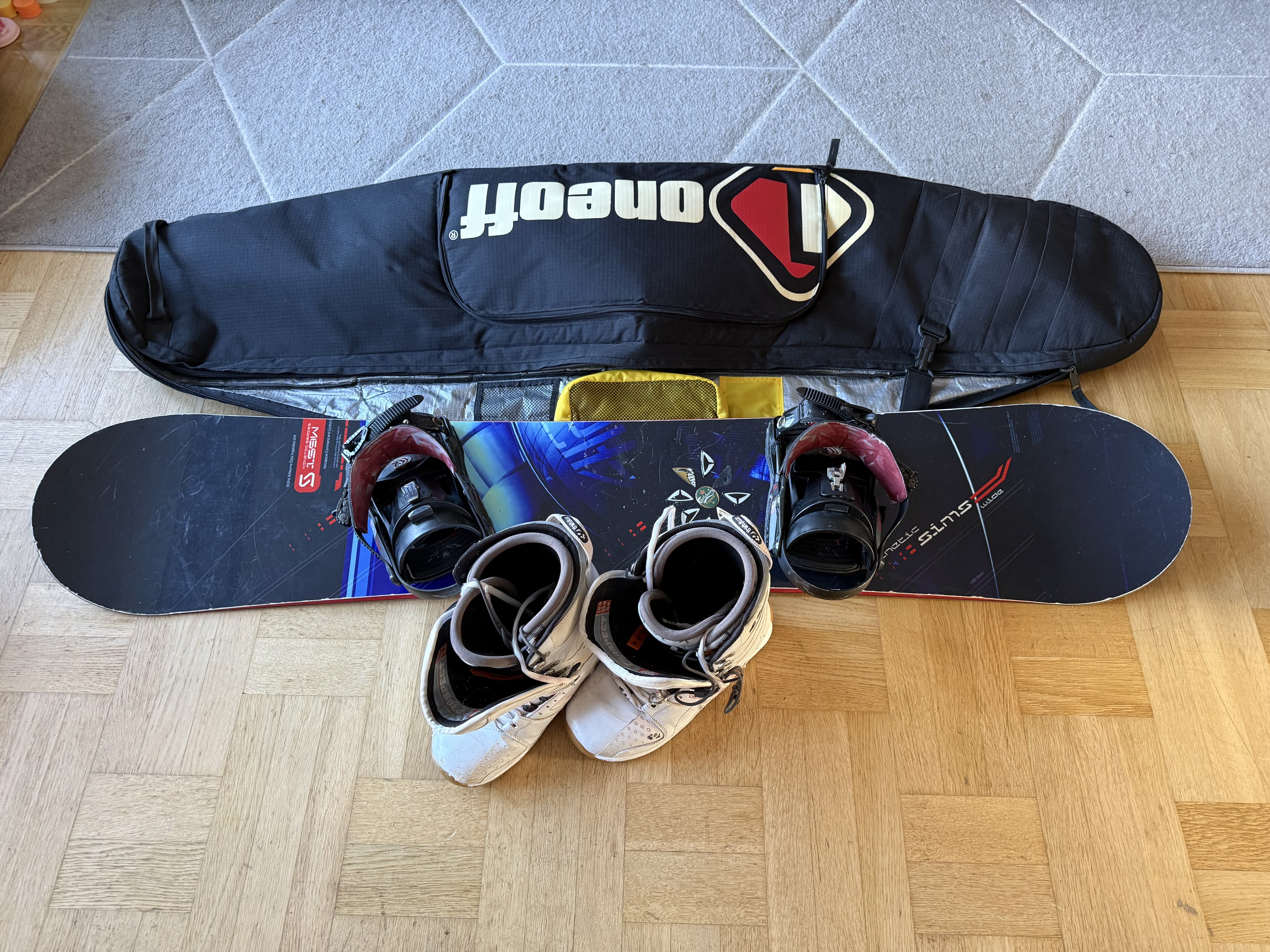Komplett snowboardpaket (snowboard, bindningar, boots, väska)