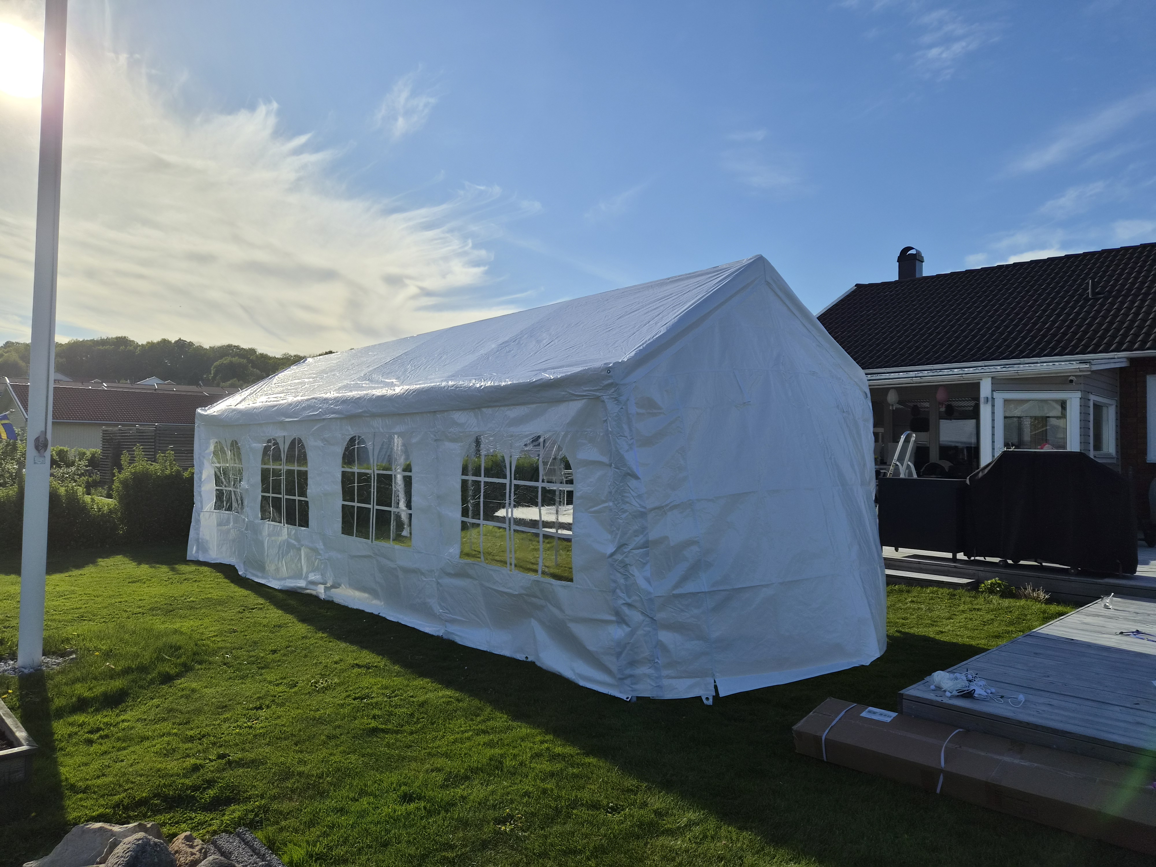 Partytält 8x3