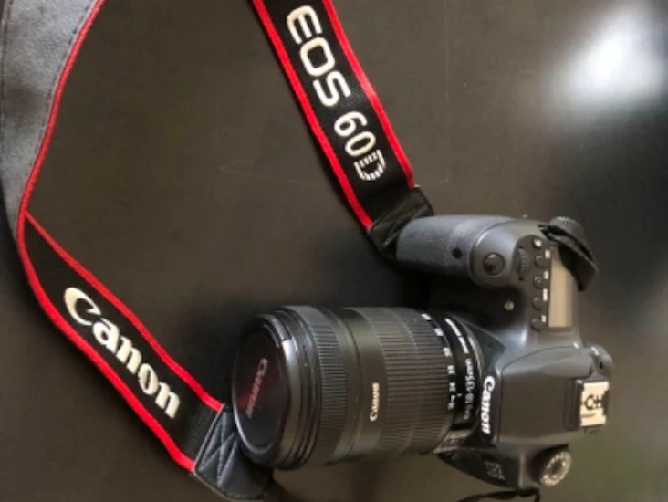 System camera canon 60 d