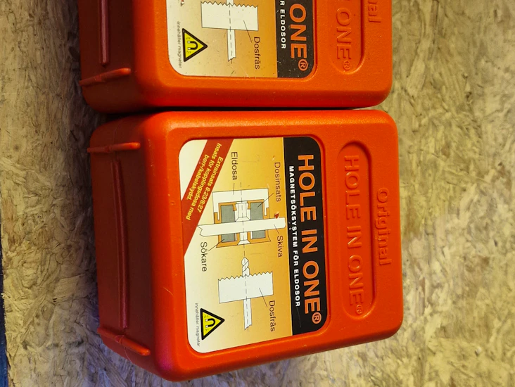 Hole in one koblingsboks søker