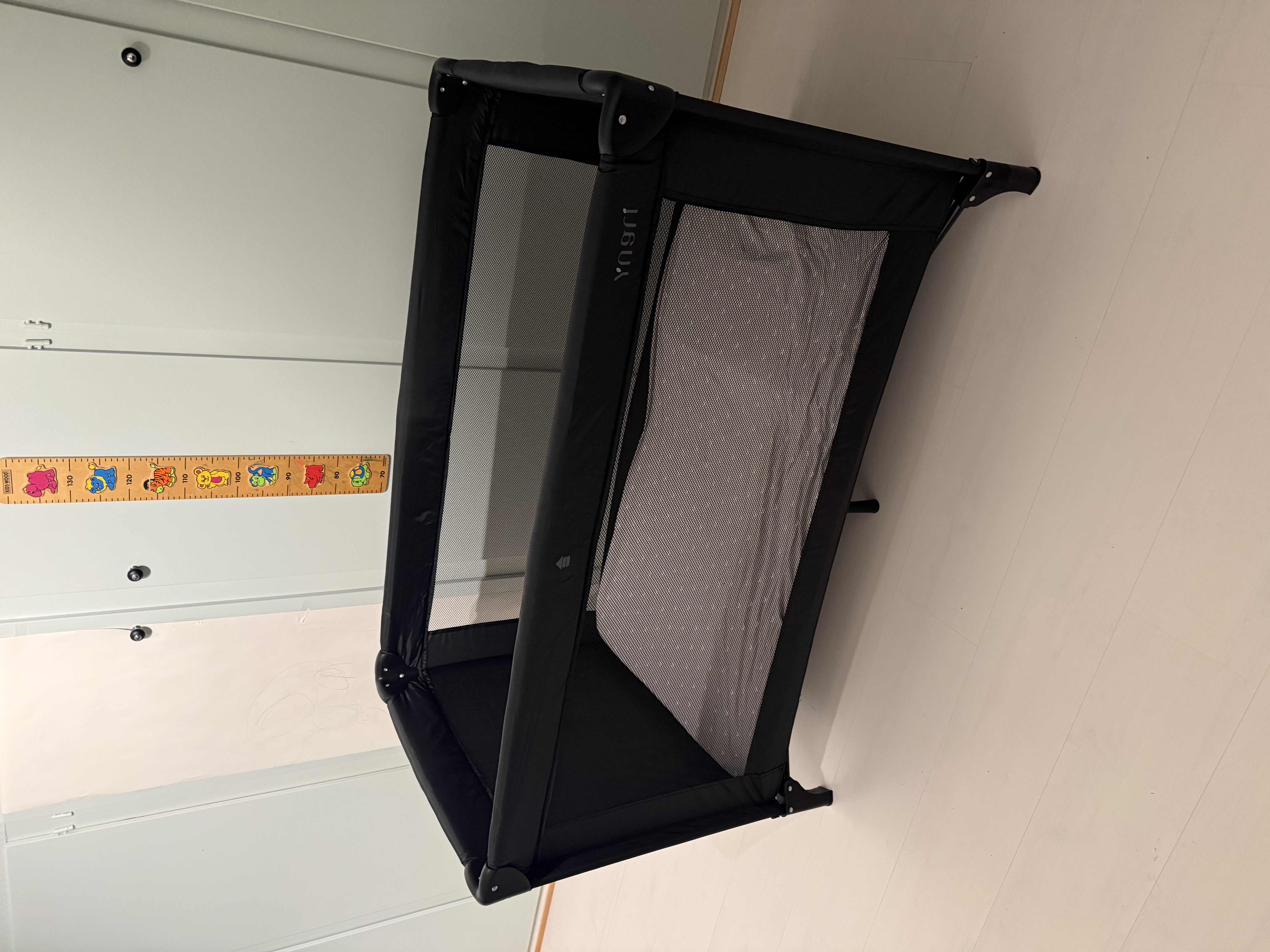 Yngri reiseseng med madrass