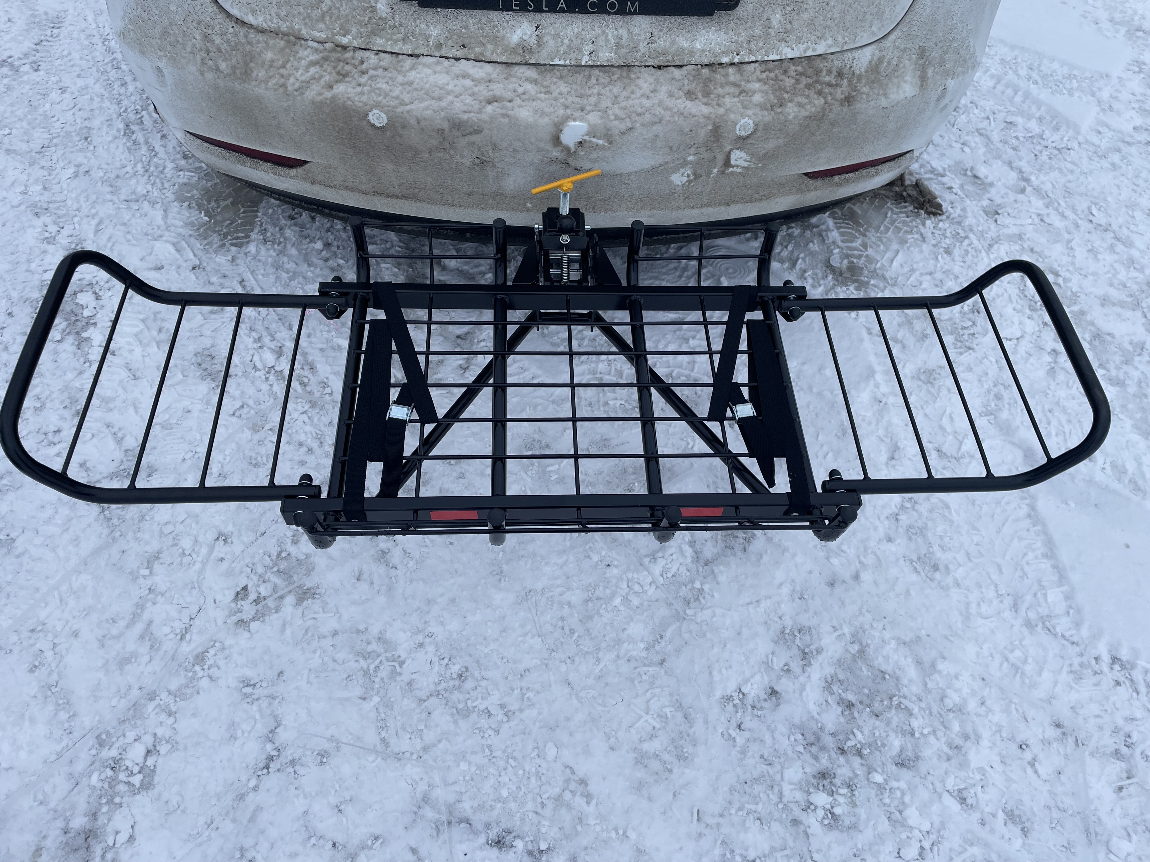 Lastkorg för dragkrok