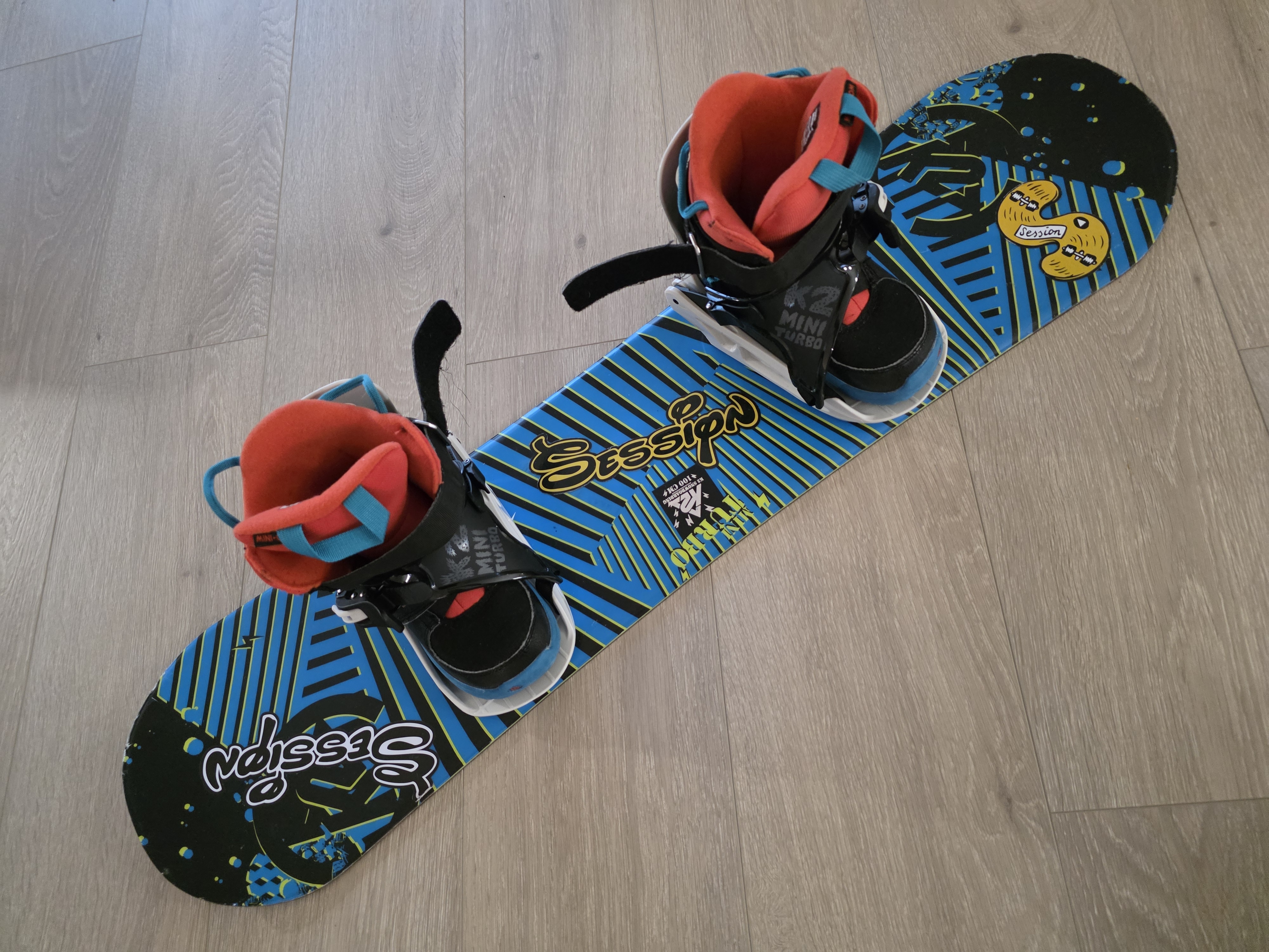 Barnesnowboard – komplett sett (k2 mini turbo 100 cm + burton mini-grom boots)