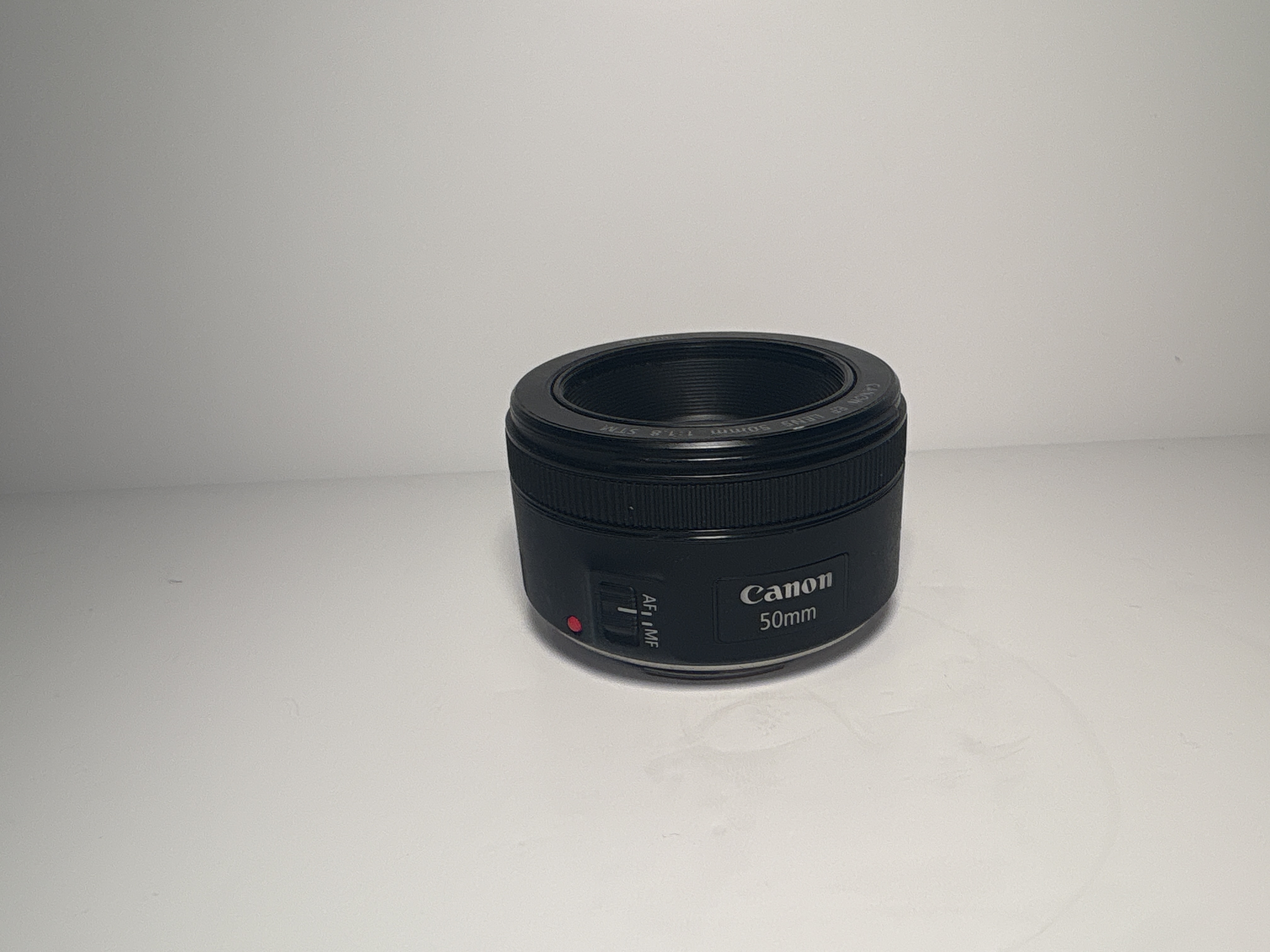 Canon ef 50mm 1.8 stm lens