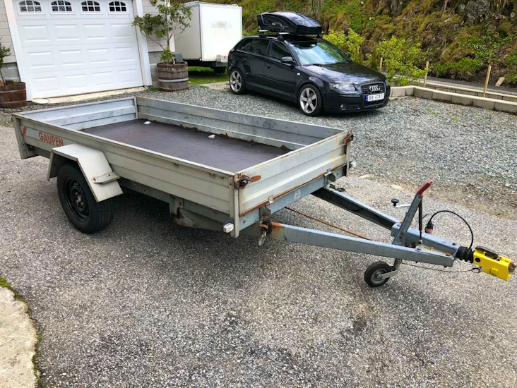 Varehenger / tilhenger med tipp