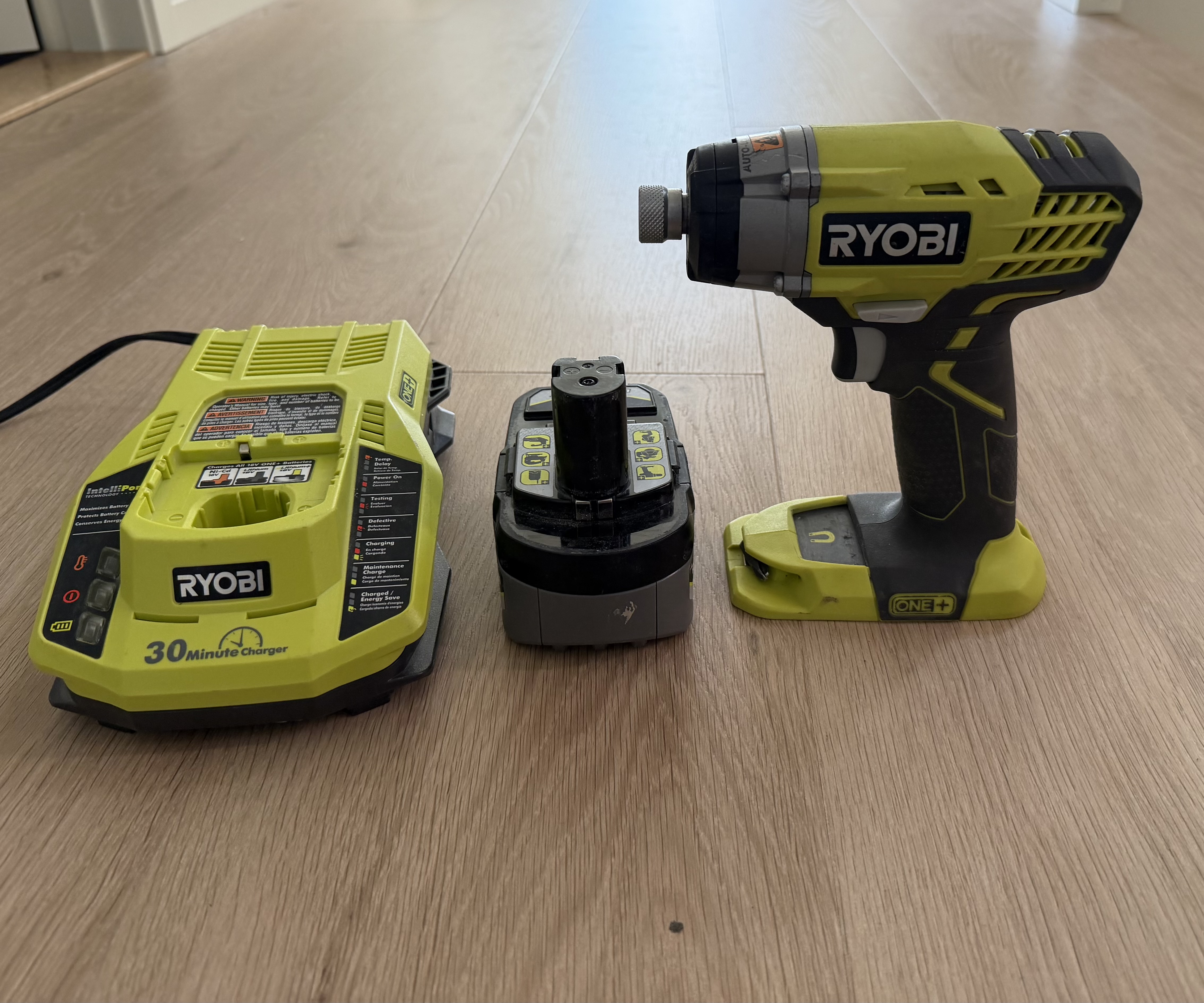 Ryobi slagskruvdragare inkl 4ah batteri & snabbladdare