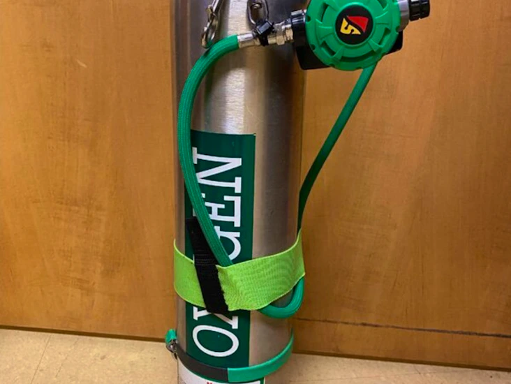 Oxygen tank + oxygen regulator 1st&2nd stages