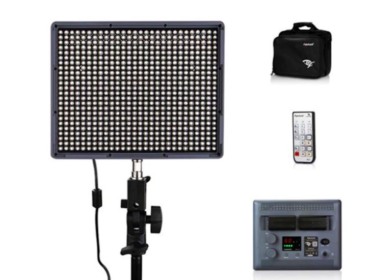 Aputure amaran hr672c