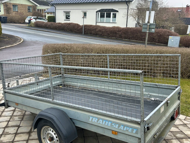 Släpkärra thule med galler