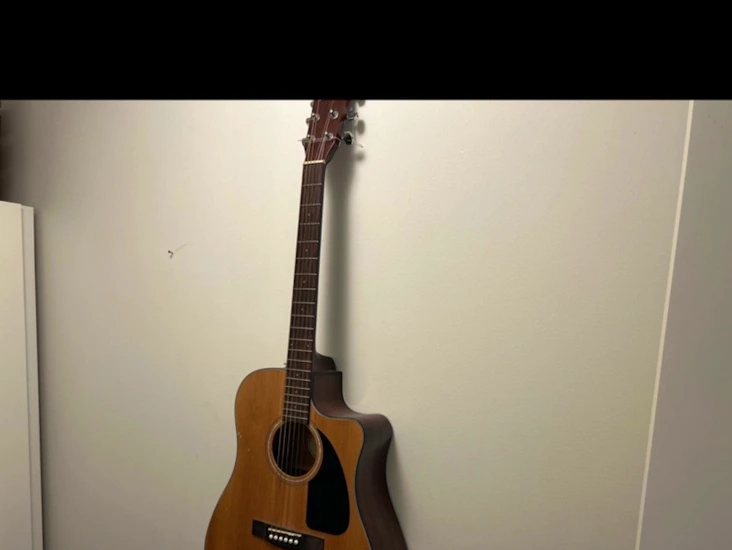 Fender akustisk gitarr