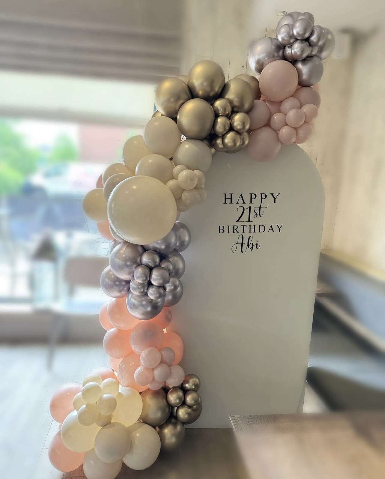Backdrop and balloons 