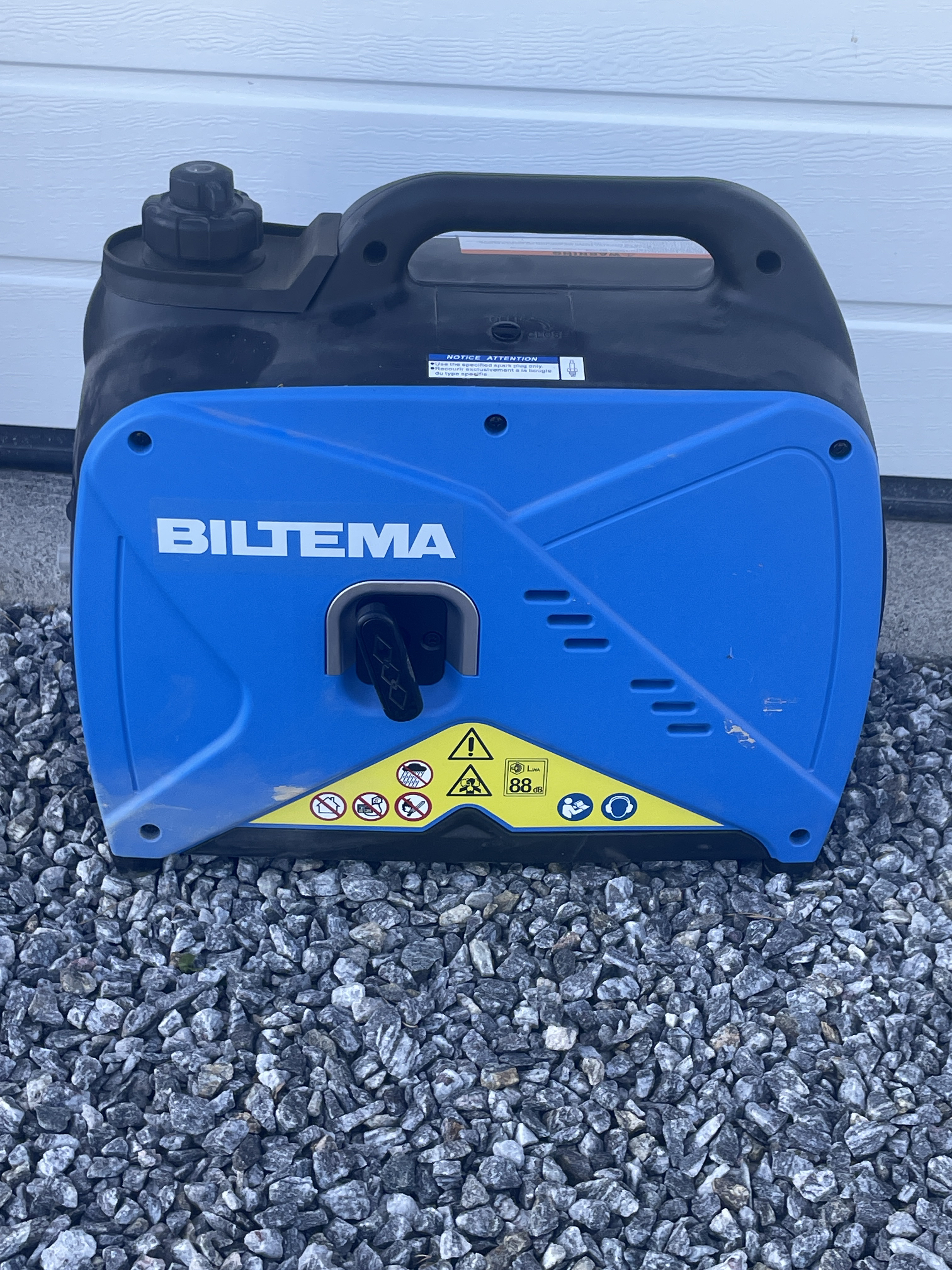 Biltema digitalt strømaggregat dg 1250is