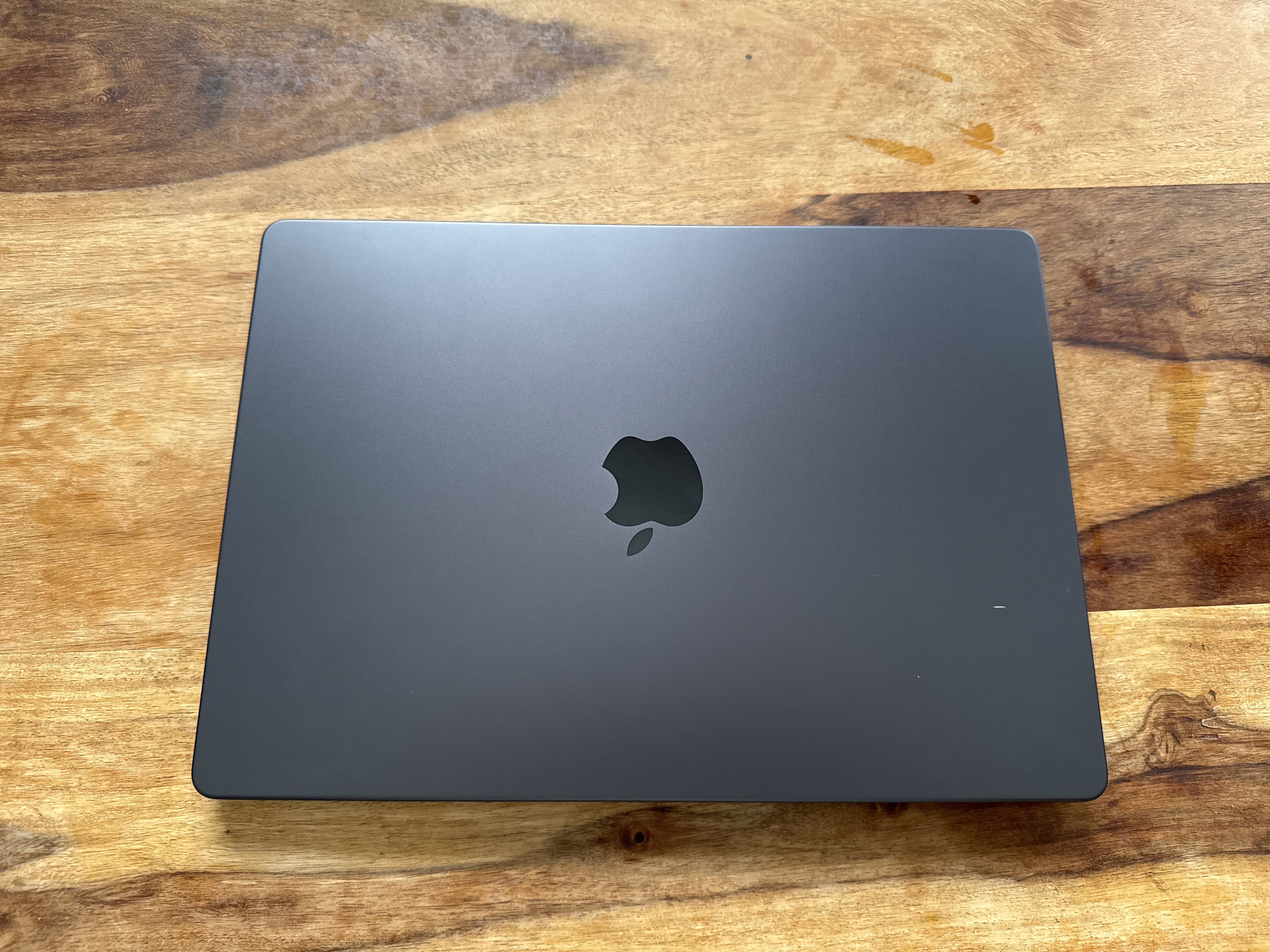 Macbook pro m4 pro 24gb / 512gb – kraftig workstation | video, 3d, design, utvikling | korttidsleie – fredrikstad