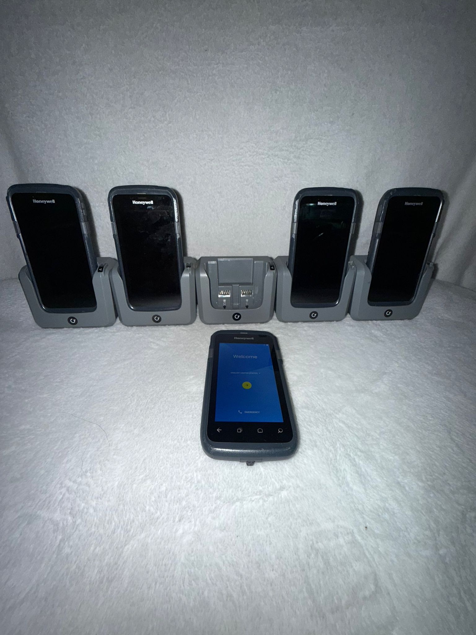 Honeywell ct50 handheld scanner for bar codes and qr code scanning 