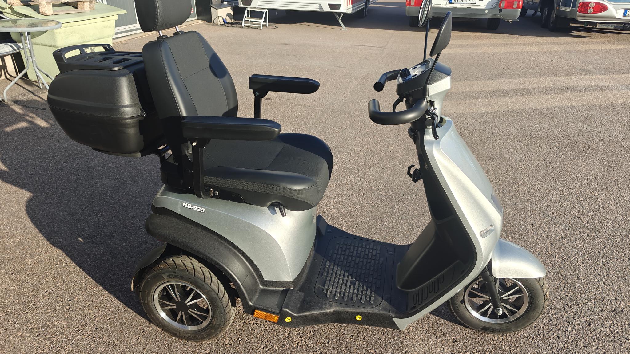 Promenadscooter ctm hs-925, stabil, bekväm, lättkörd!