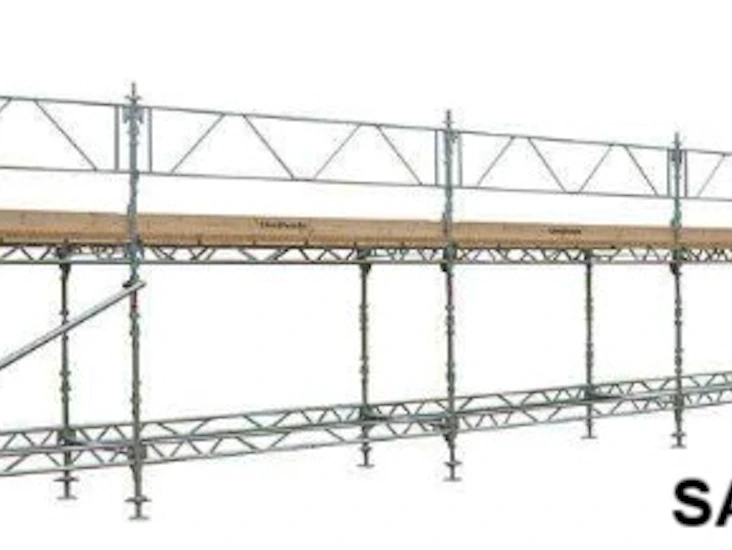 Haki ställningen 6 sektion.18m lång. ståhöjd 2,5 m arbetshöjd 4,5 m