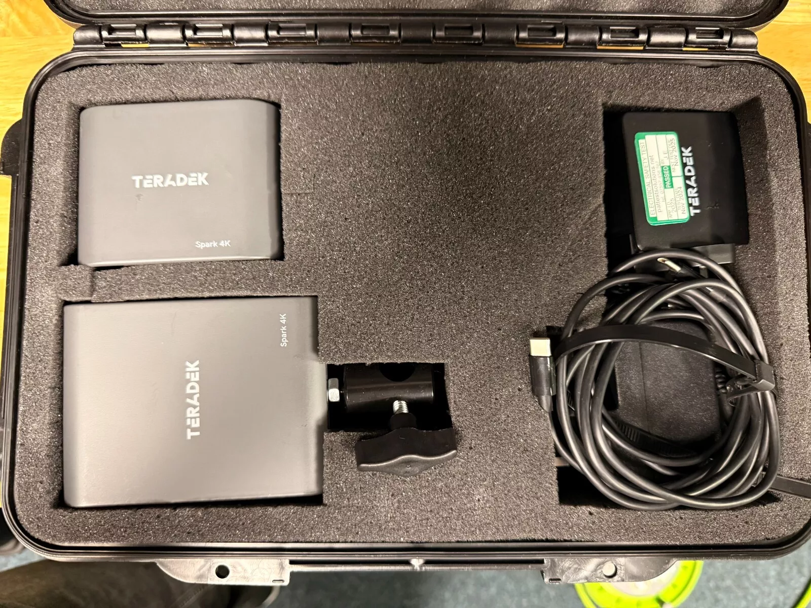  wireless hdmi teradek spark 4k - transmitter & receiver