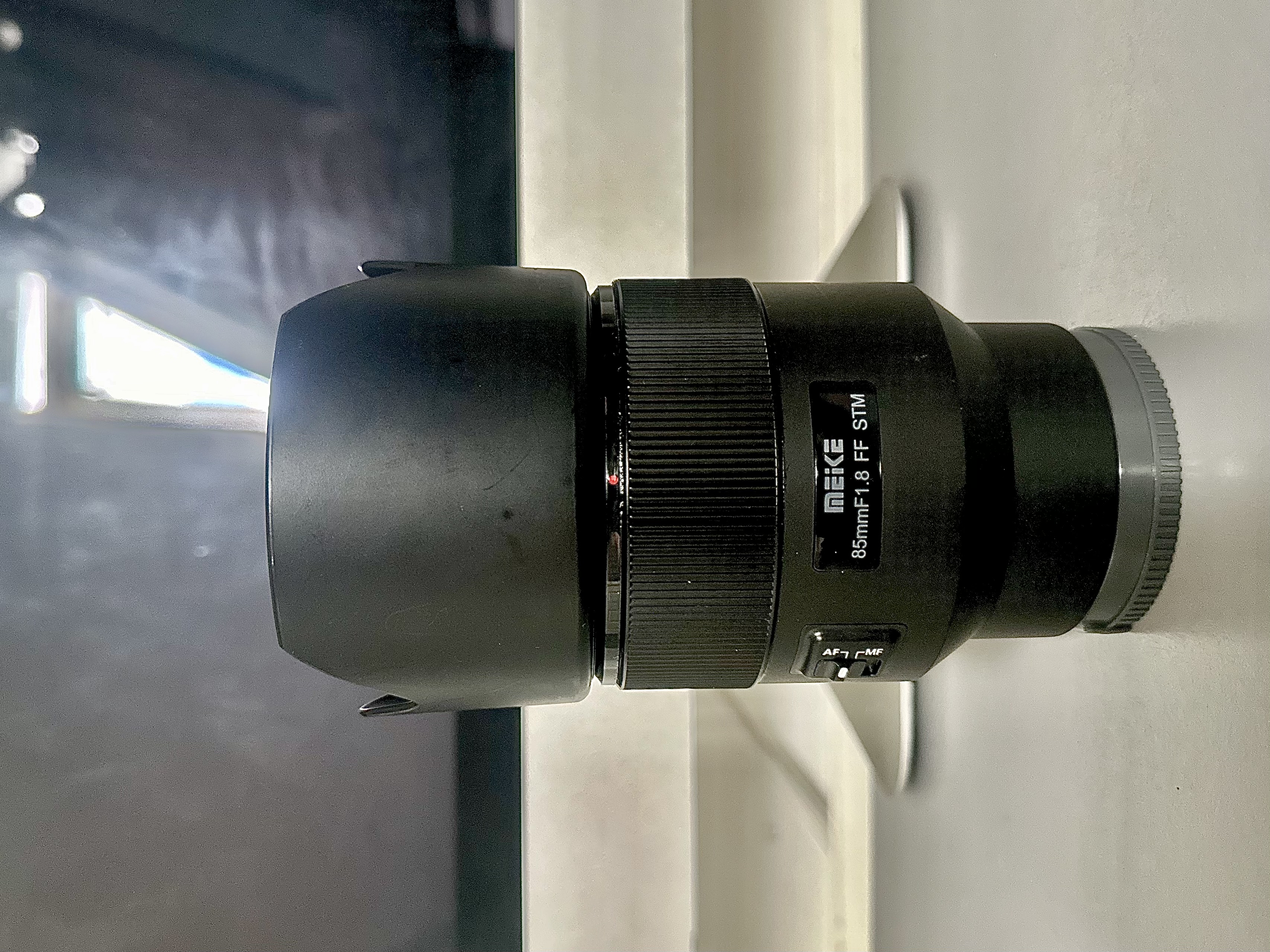 Meike 85mm 1.8  for sony e-mount