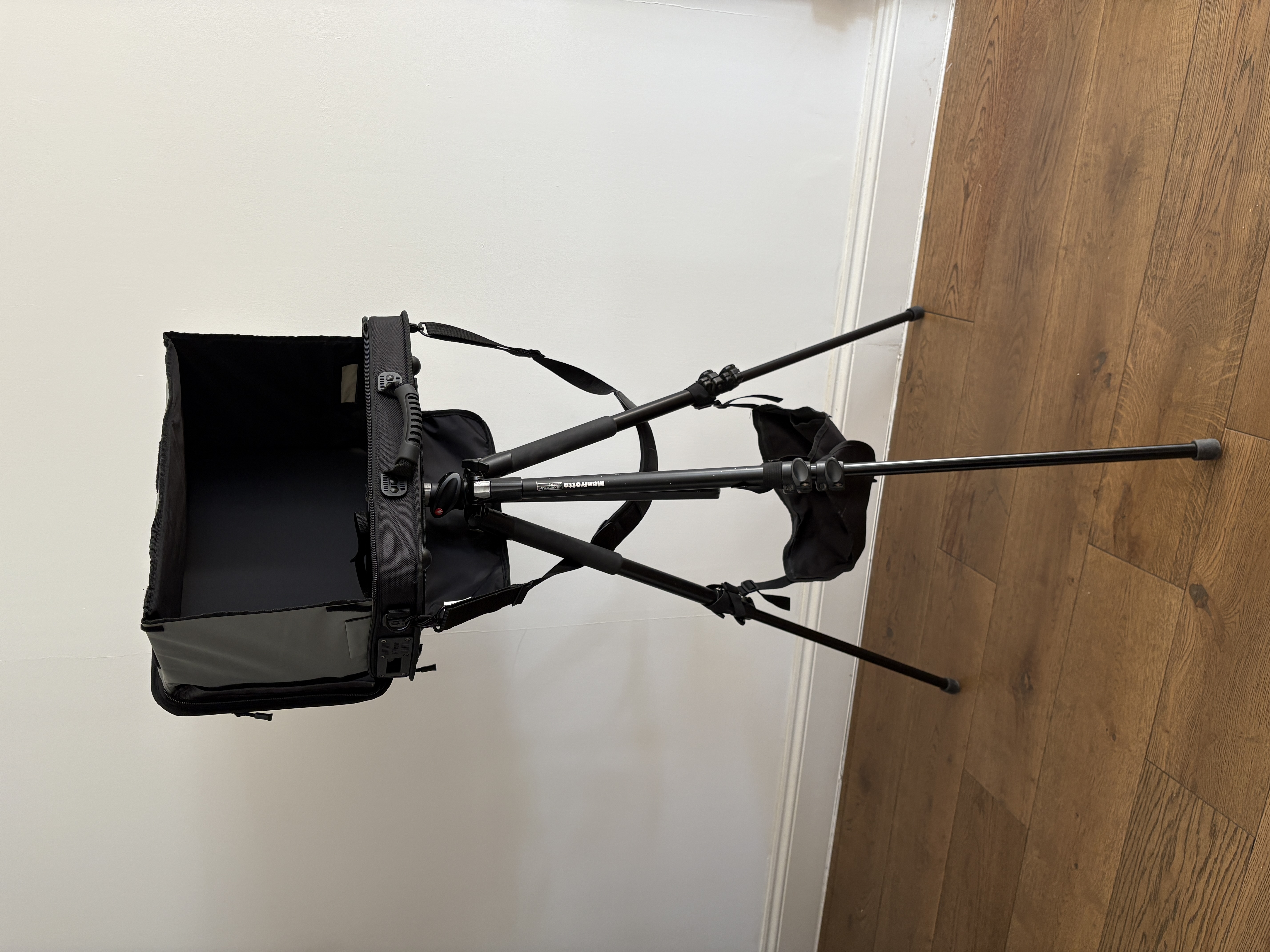 Seaport i-visor laptop case + tripod digi kit