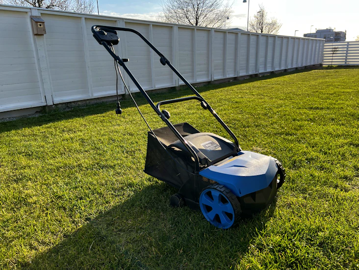 Eldriven vertikalakärare