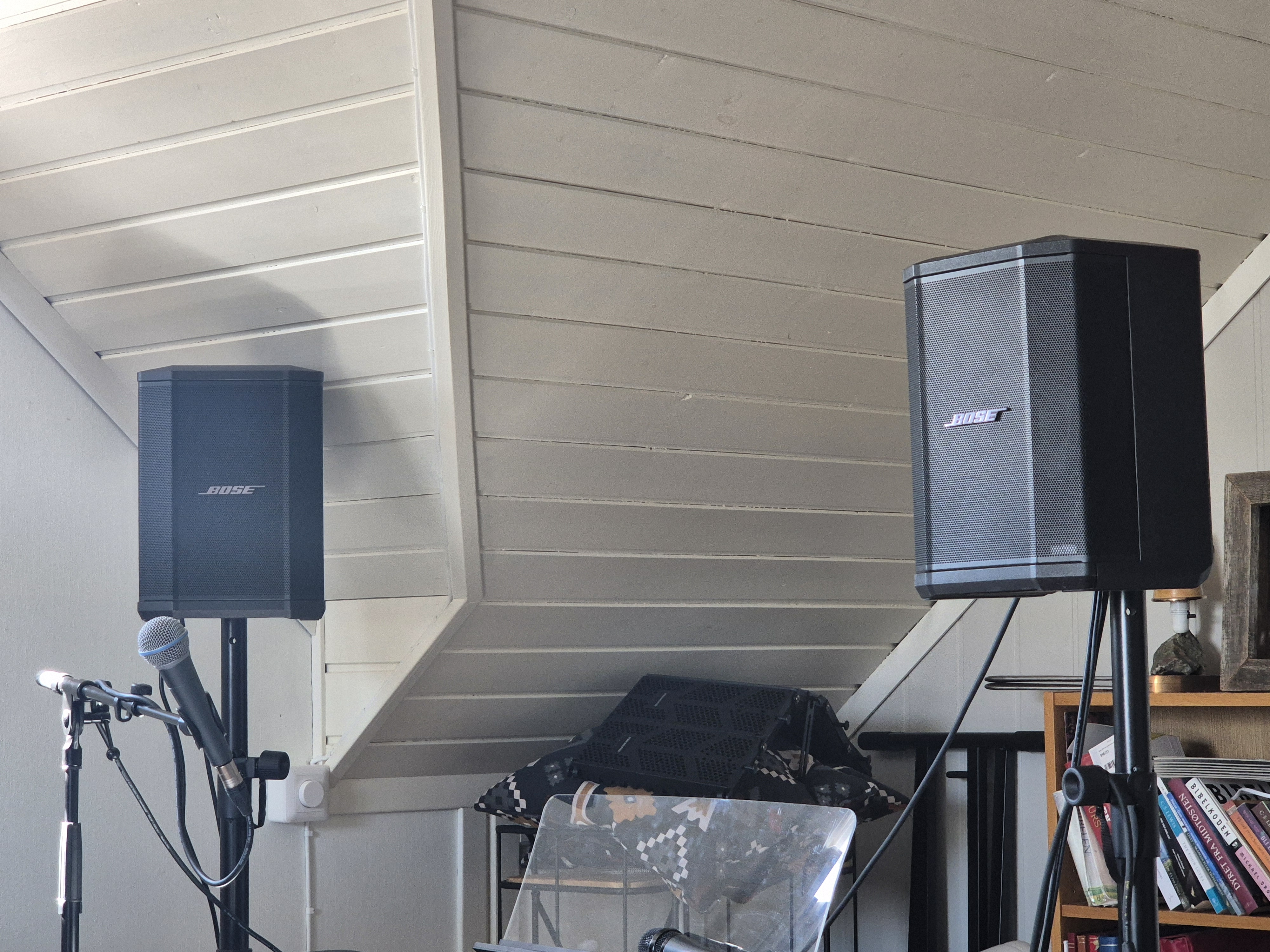 Bose s1 pro pa. trubadursett. med stativer og mic