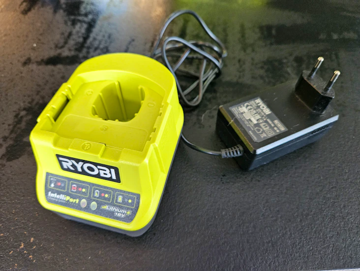Ryobi lader 2,0 amp/h 18v