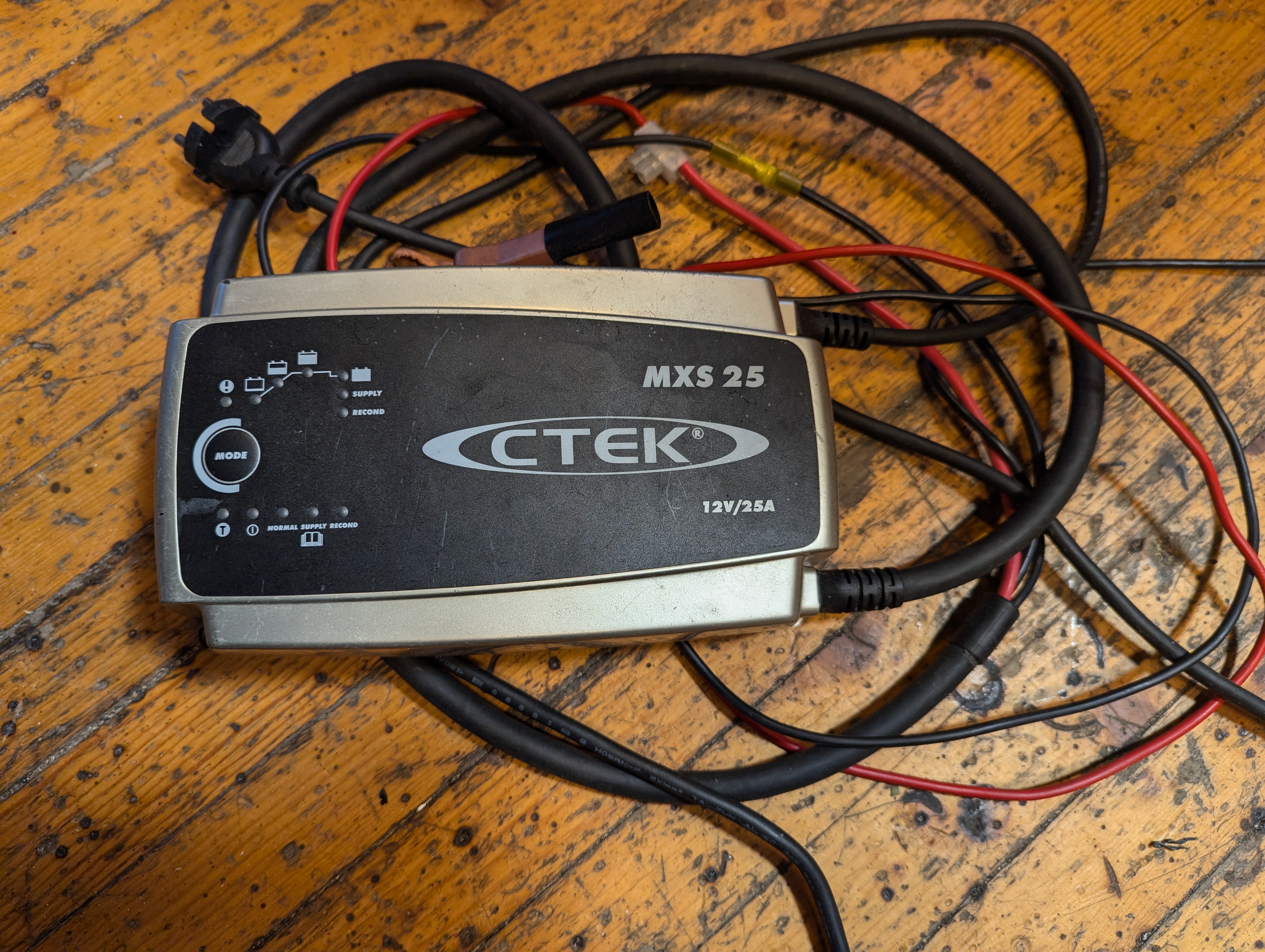 Batterilader 12v 25a