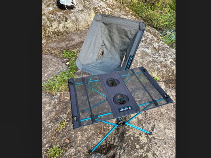 Stol helinox chair zero och bord table one