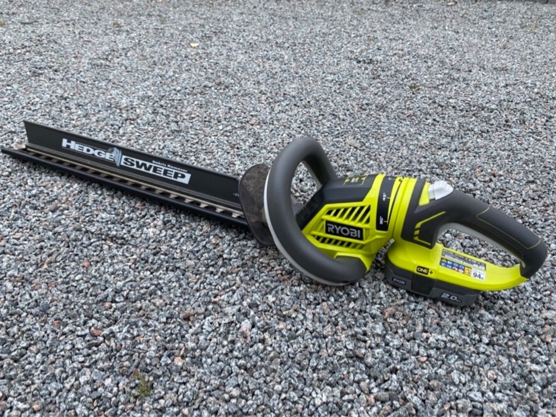 Batteridriven häcksax ryobi