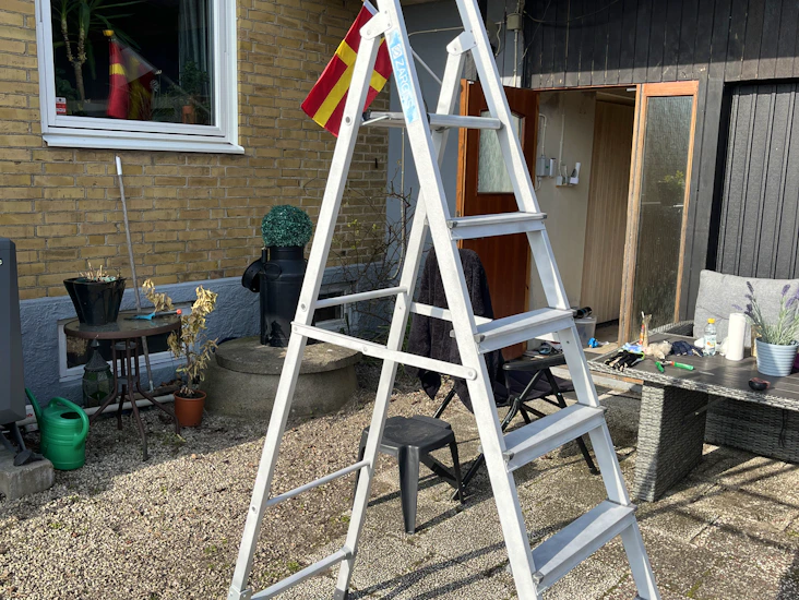 Trappstege med plattform