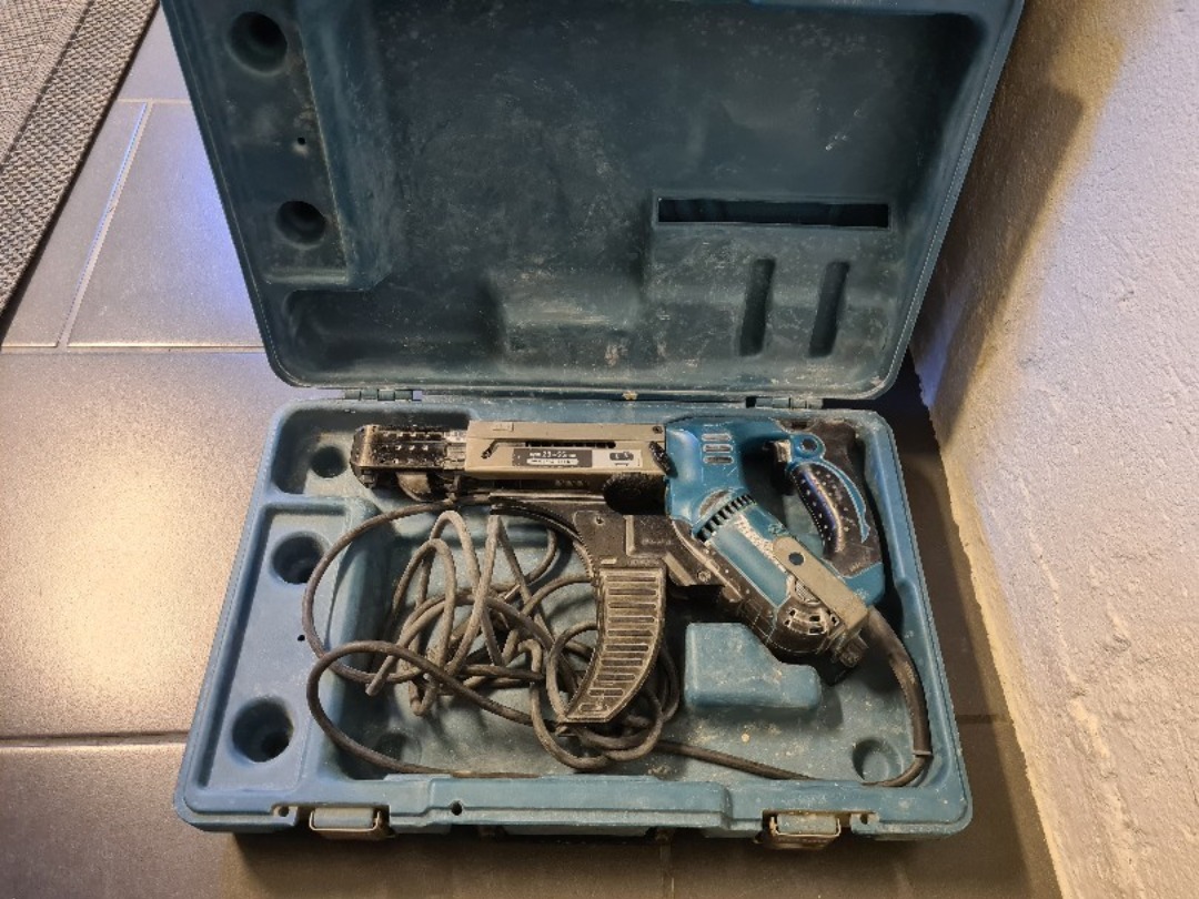 Makita skruvautomat för gipsskivor/ osb