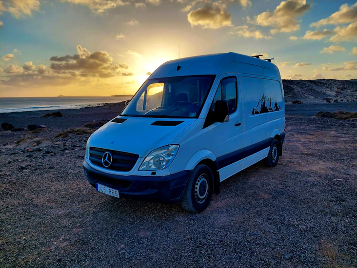 Mercedes-benz sprinter campervan