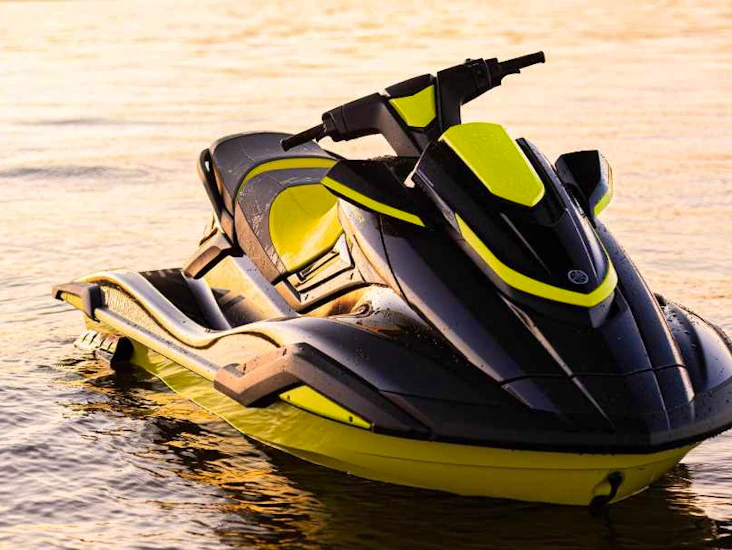 Hyr vattenskoter i mälaren!