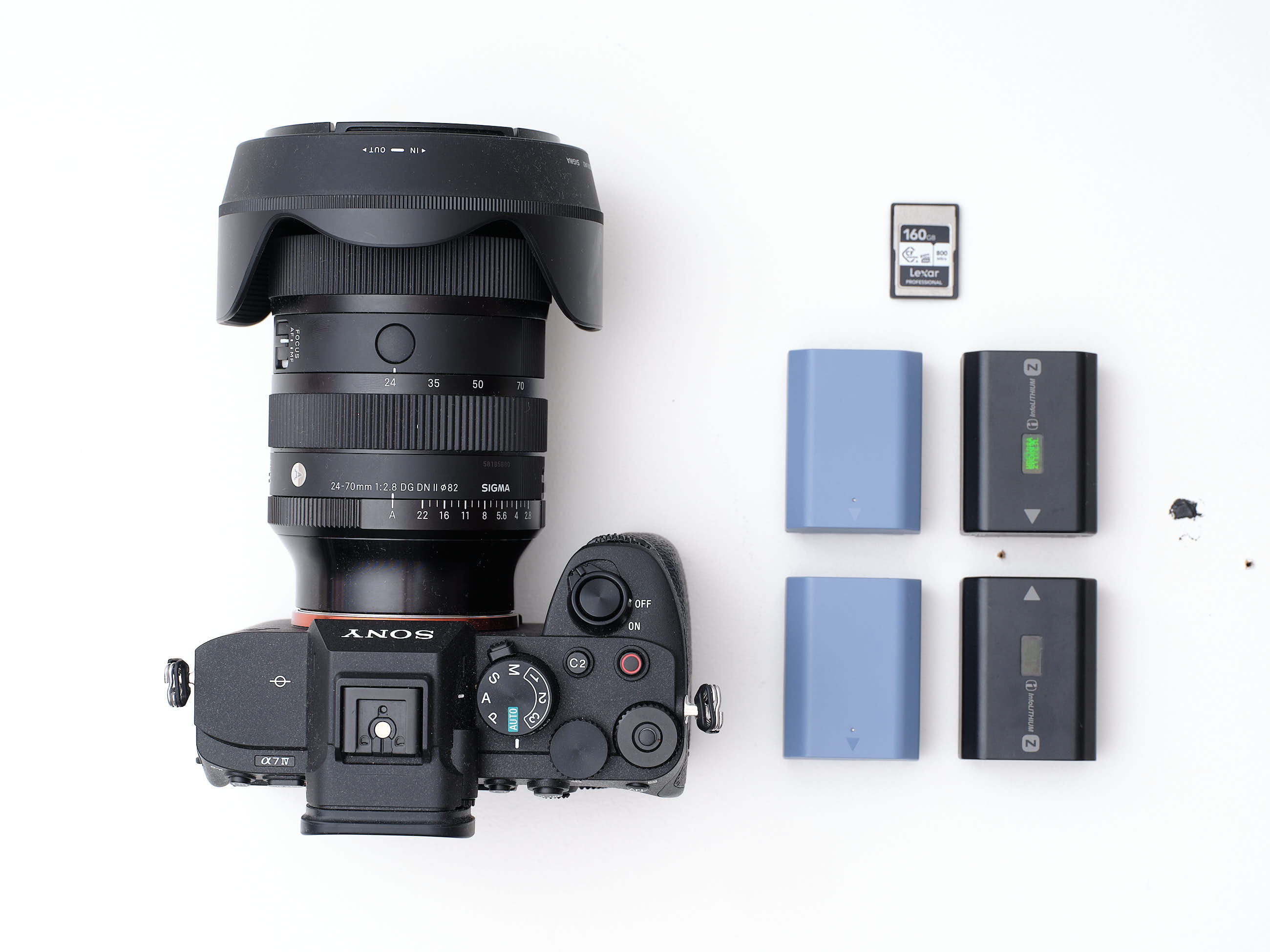 Sony a7iv with sigma 24-70mm f2.8 dg dn ii 160gb cf express