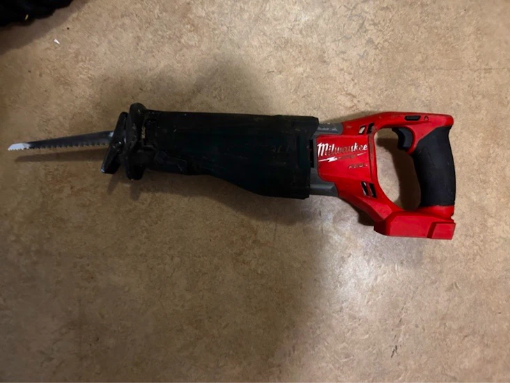 Milwaukee m18 batteridriven tigersåg