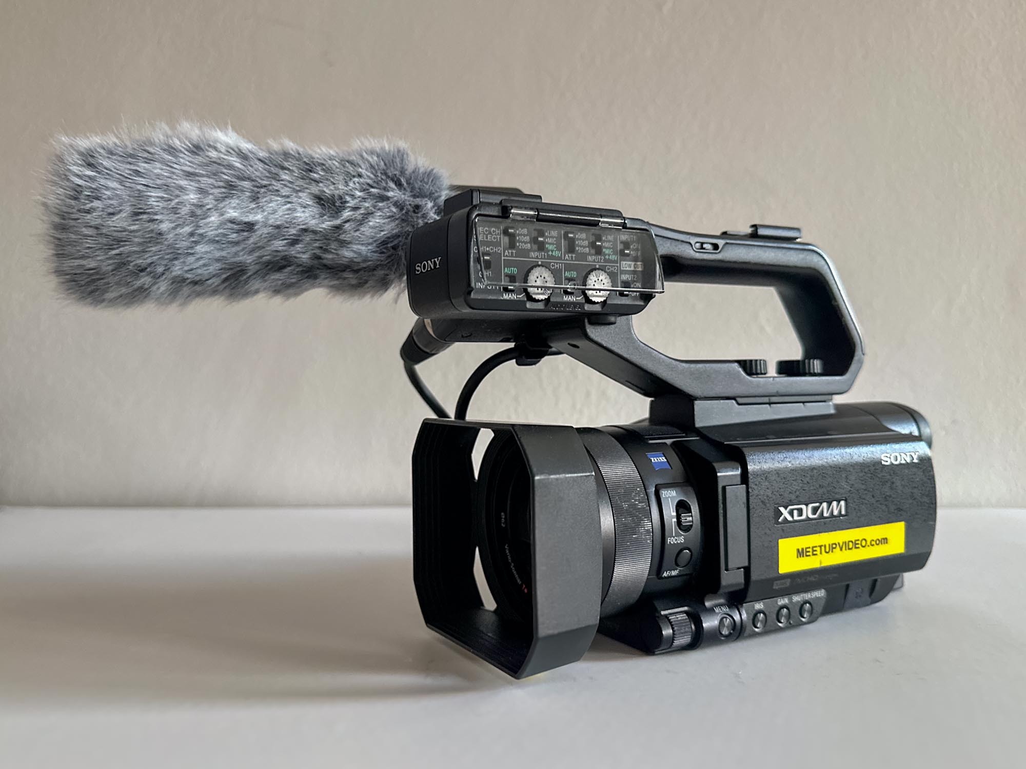 Solo 4k run&gun camcorder kit (sony x70)