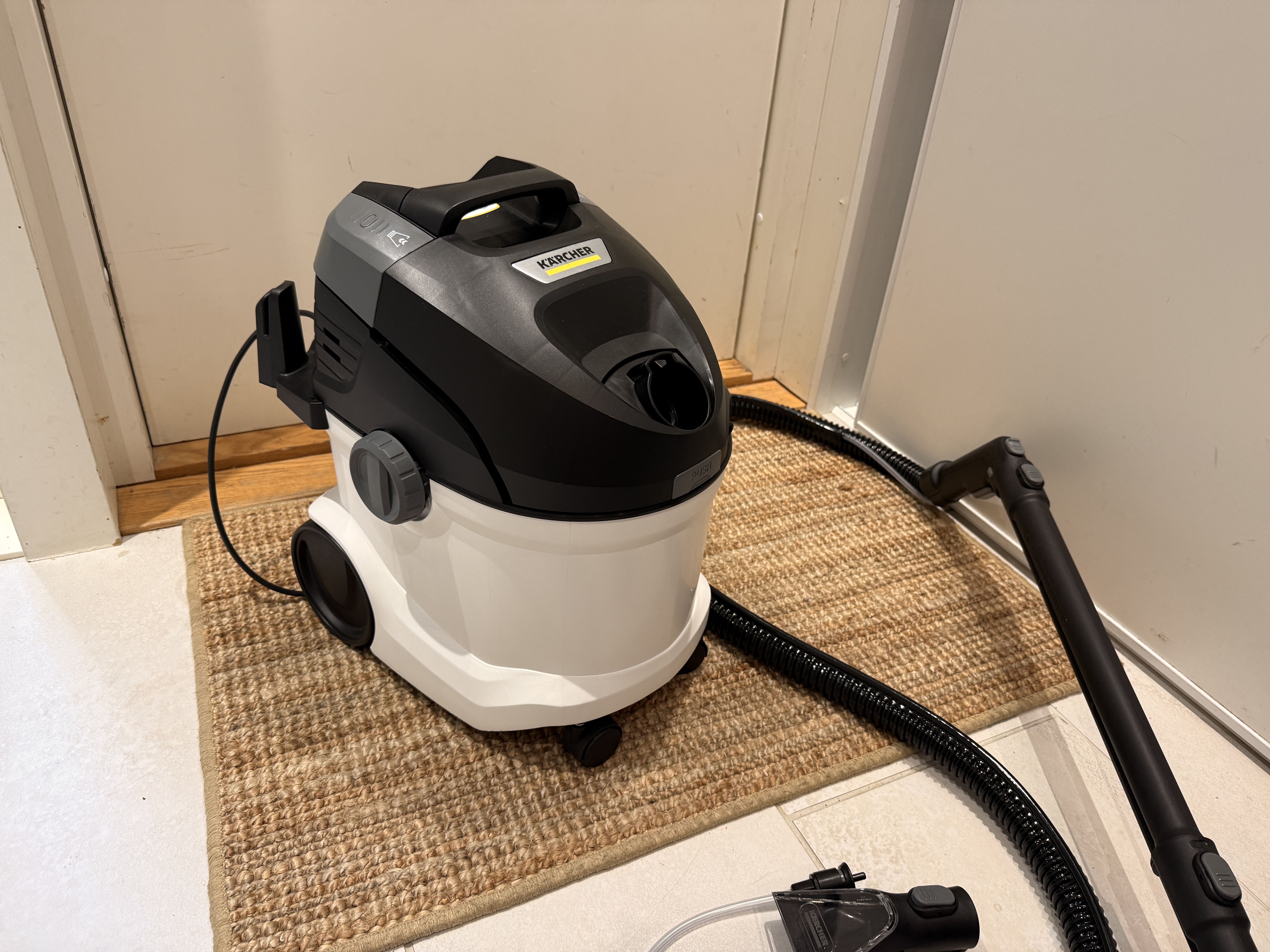 Tekstiilipesuri kärcher se5