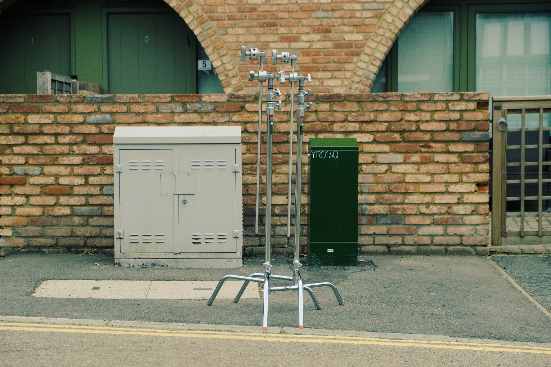 Matthew's 40" c- stand x2