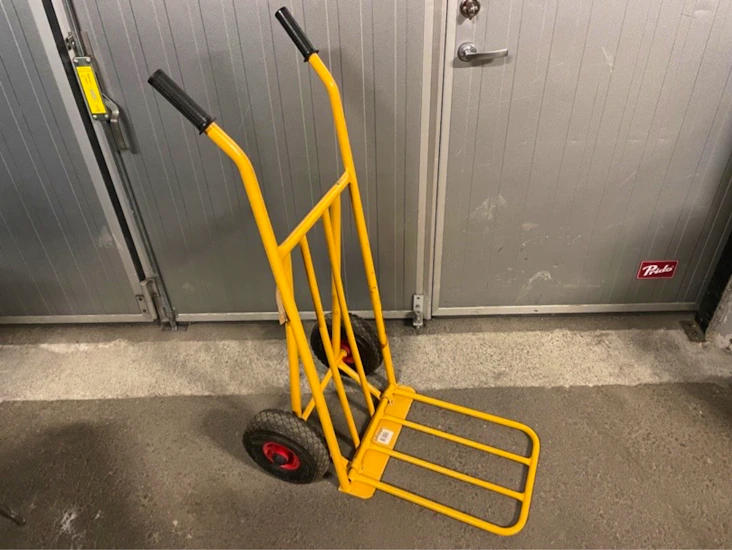 Pirra / magasinkärra i gustavsberg