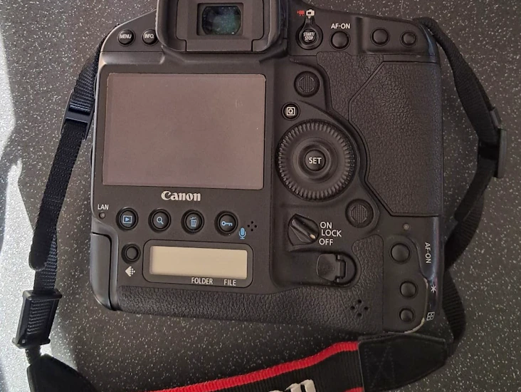 Canon eos-1d x mark ii